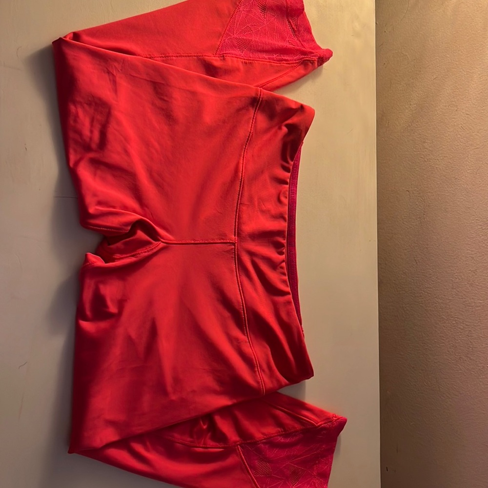 Hot pink in person, also cropped at about capri length
